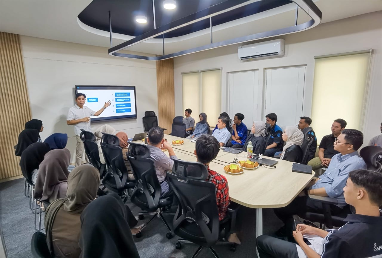 Dealer Gathering & Training